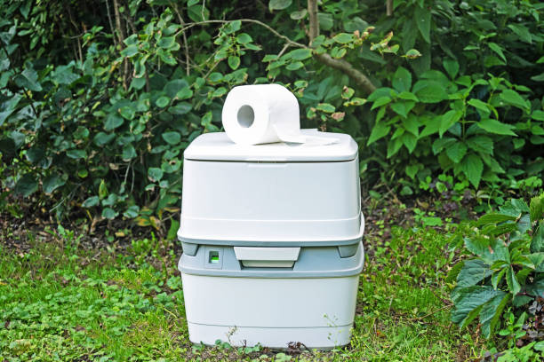 Best Portable restroom trailer rental  in Grant Park, IL